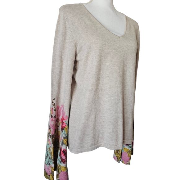 Philosophy Republic Clothing Beige Floral Bell Sleeve Knit Top Size Large - Picture 3 of 7